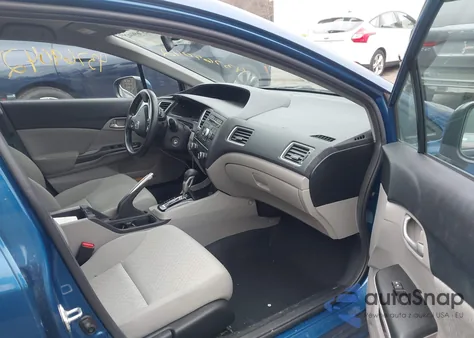 2015 Honda Civic Lx z USA, uszkodzony, nr VIN 2HGFB2F56FH557455